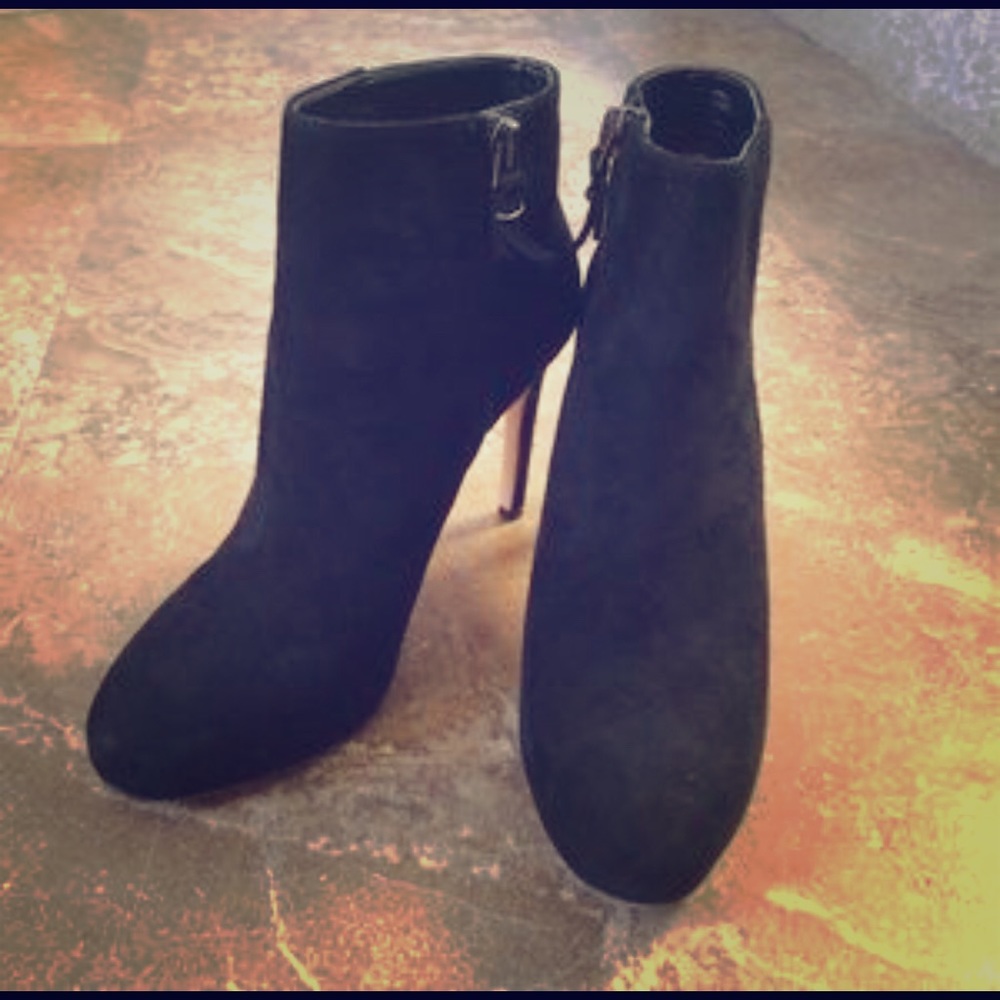 Via Spiga Black Suede Ankle Boots